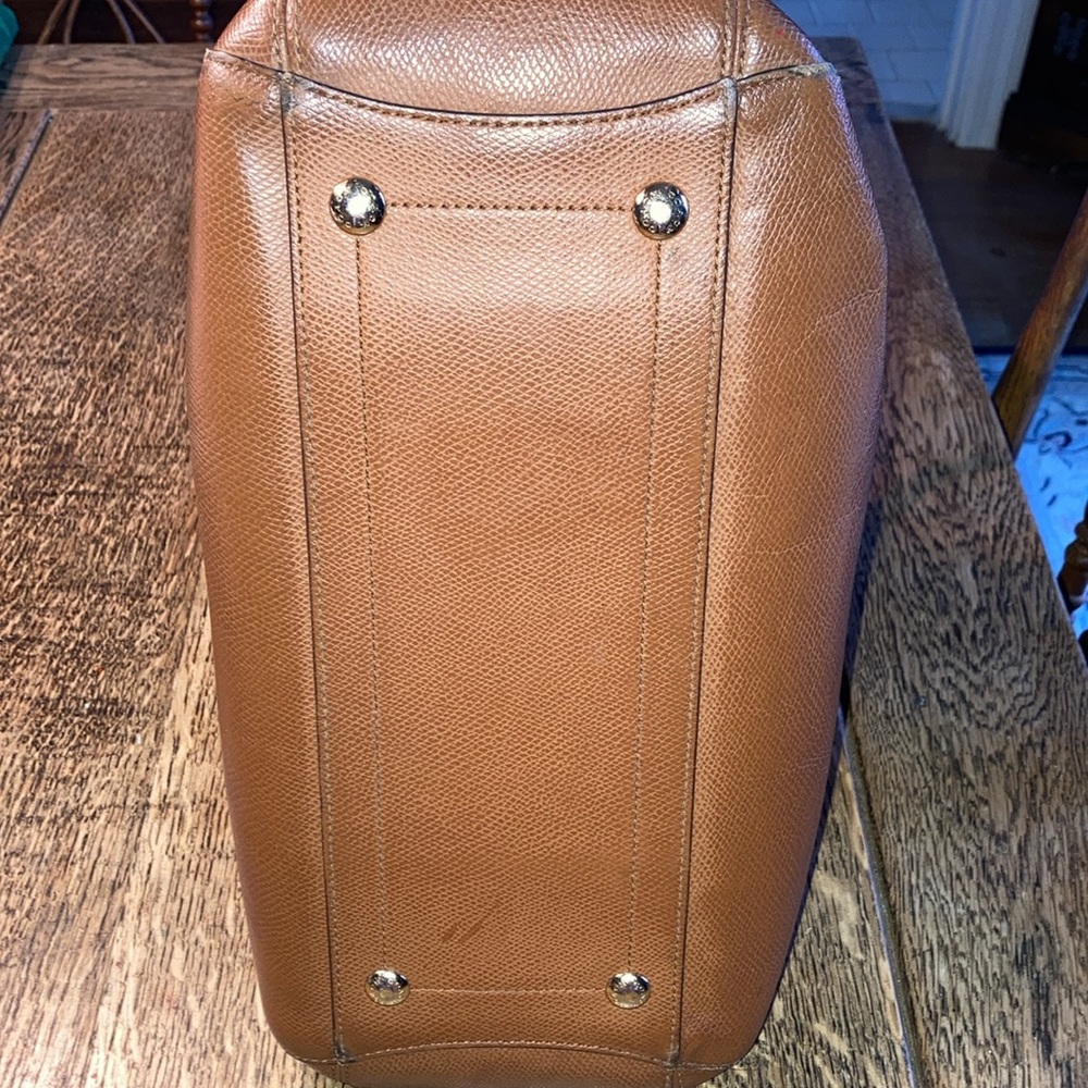 COACH Carmel color hand/shoulder bag, attached key holder, see pics $125 - Picture 10 of 13